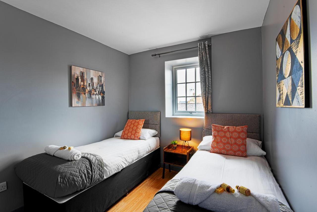 The Glyndwr - Berwyn House Apartment Рексъм Екстериор снимка
